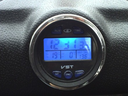 Автомобильные часы VST 7042V для ваз 2107 и 2106 